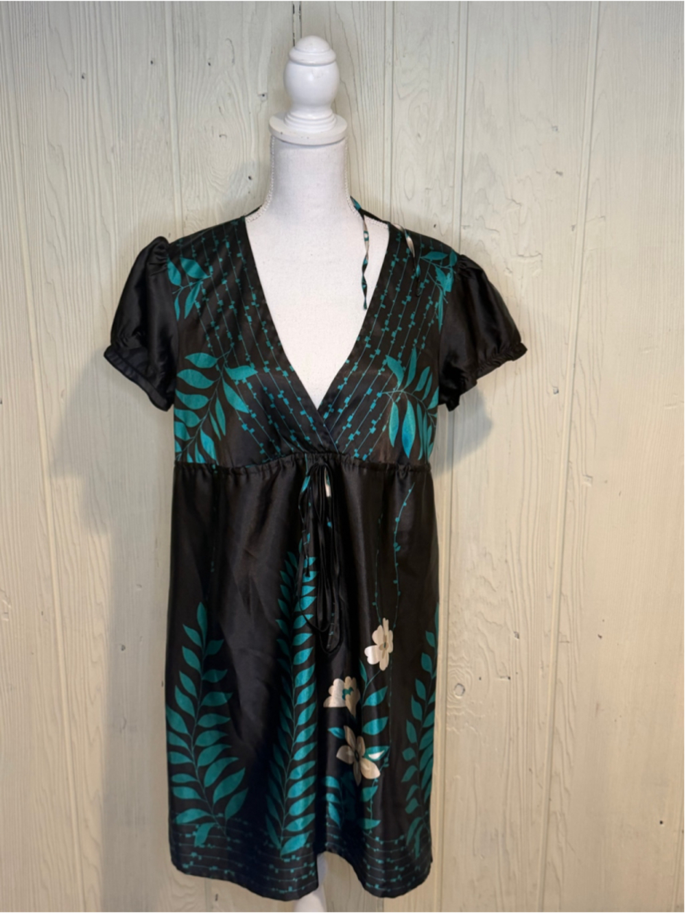 Women's Guess Black & Teal Floral Mini Dress, Size L